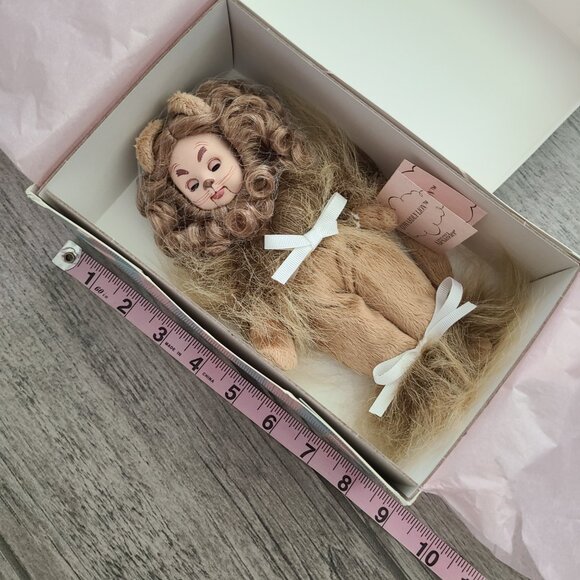 Madame Alexander “Cowardly Lion” Collectible Doll Style 64410 Wizard of Oz - Picture 8 of 11